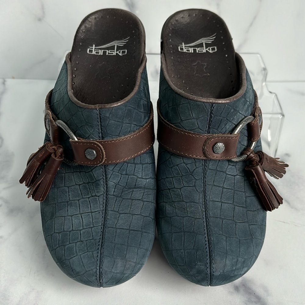 Dansko Shandi Nubuck Clogs Mules Blue Leather Croc Pattern Tassel Size EU 36